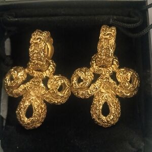 Chanel 1993 Vintage Lava Gold Textured Dangle Earrings Scroll Motif